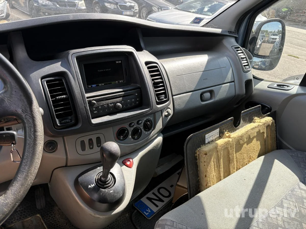 OPEL VIVARO
