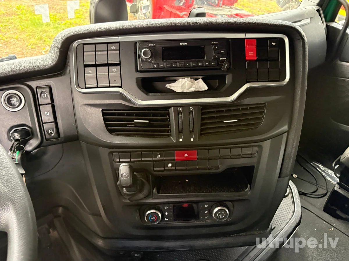 IVECO AS440ST/P