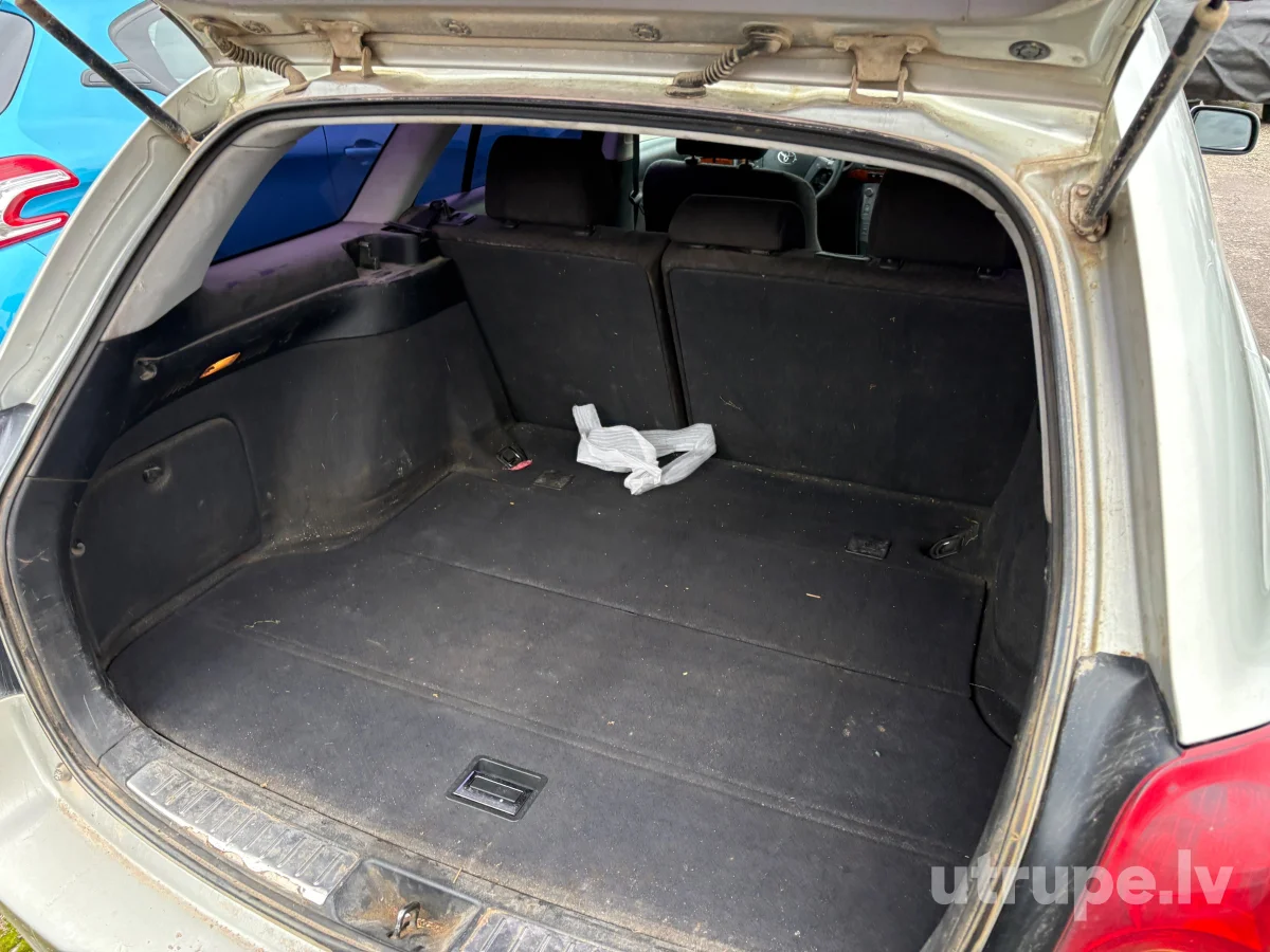 TOYOTA AVENSIS