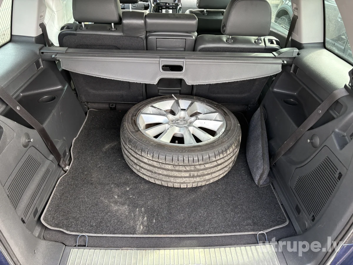OPEL ZAFIRA