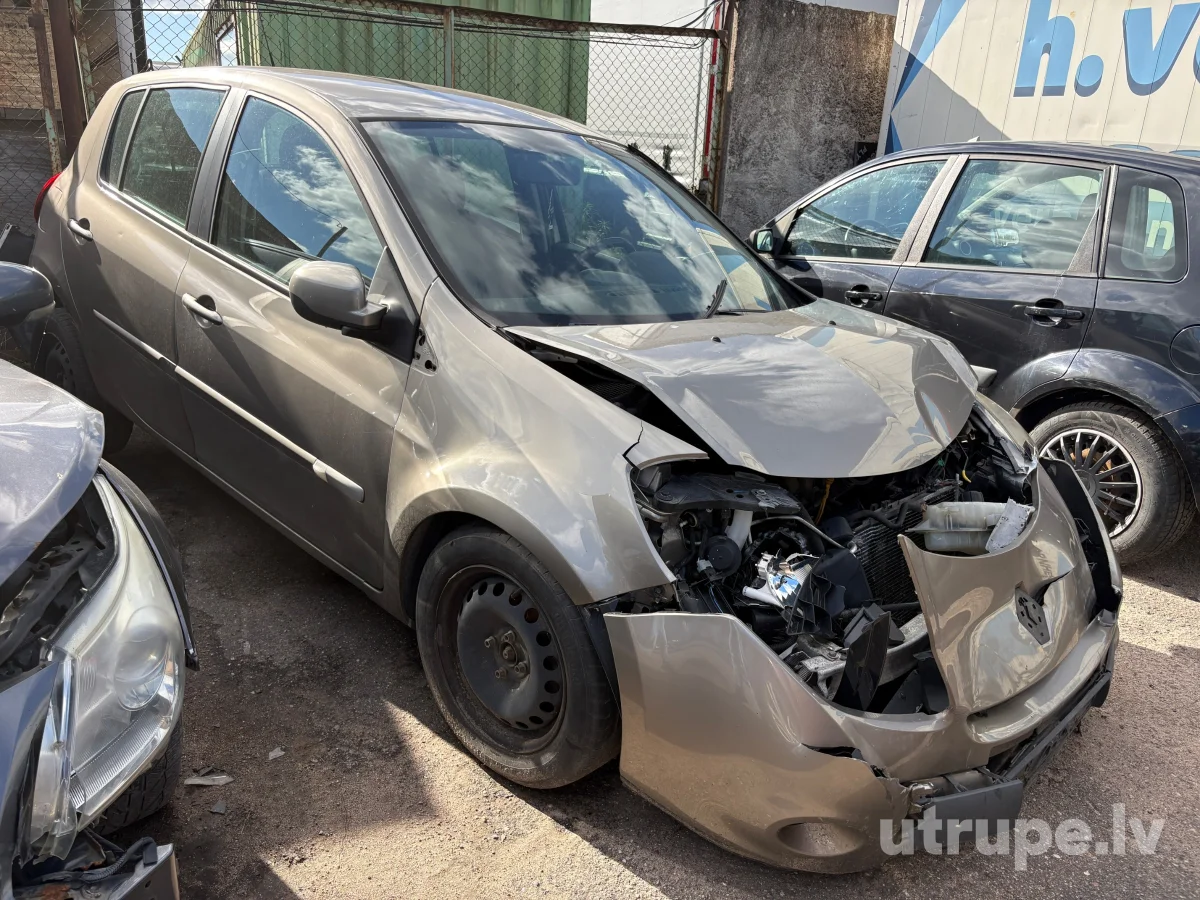 RENAULT CLIO