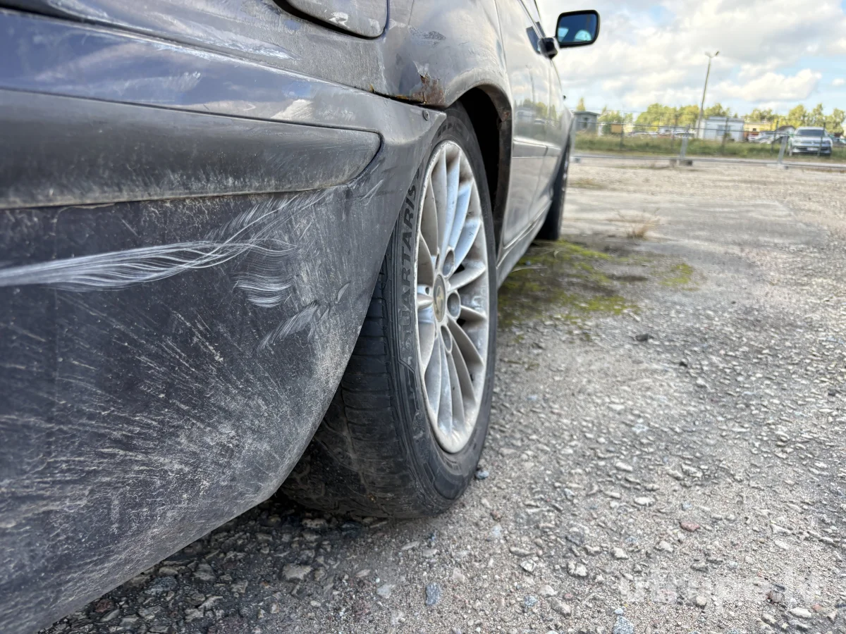 BMW 318