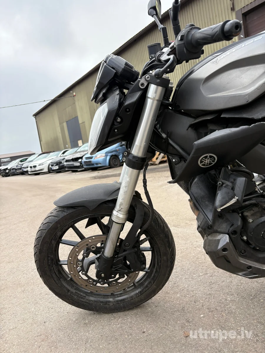 YAMAHA MT 125