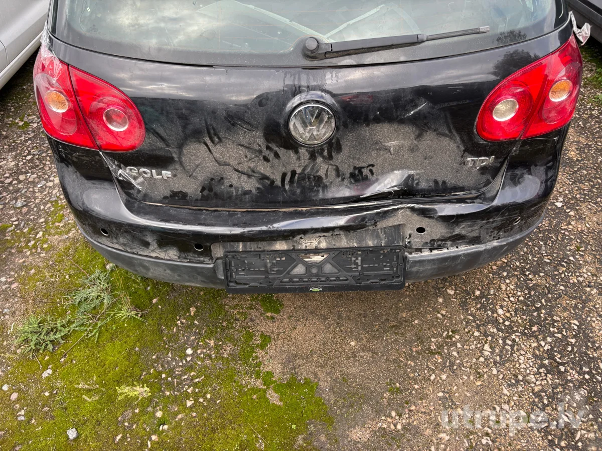 VOLKSWAGEN GOLF 5