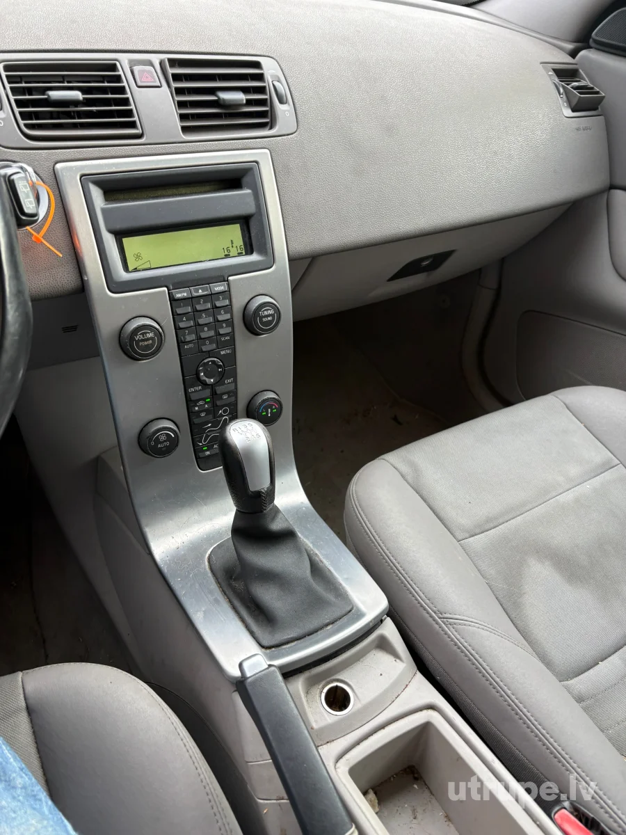 VOLVO C30