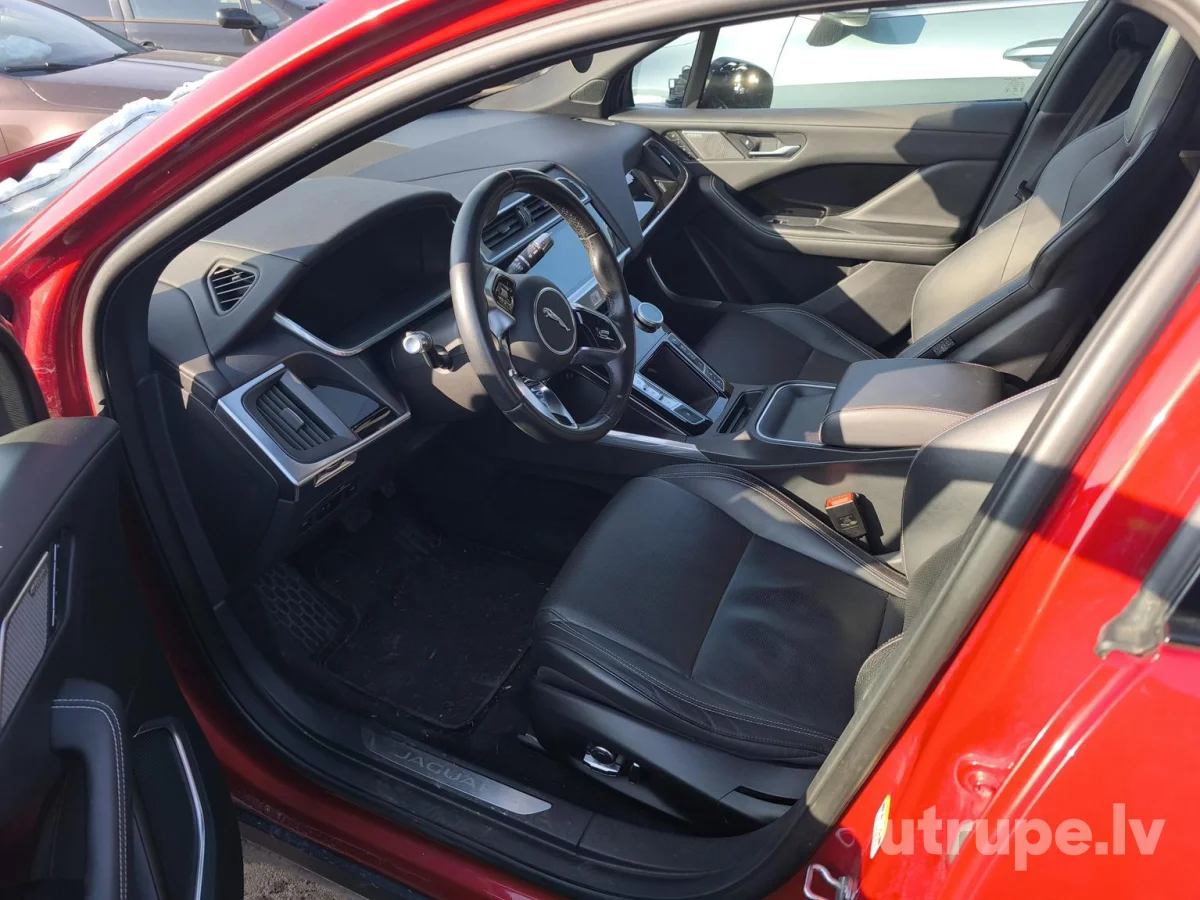 JAGUAR I-PACE