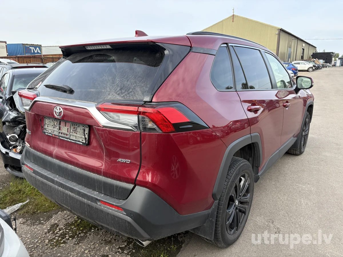 TOYOTA RAV 4