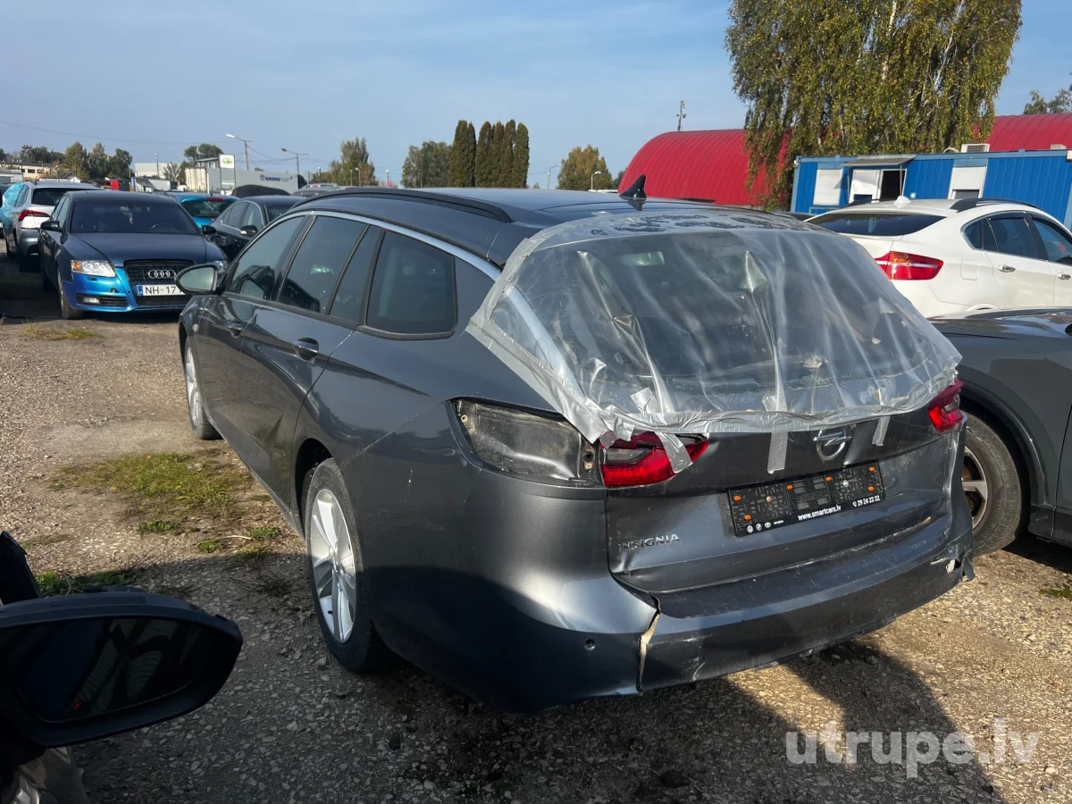 OPEL INSIGNIA