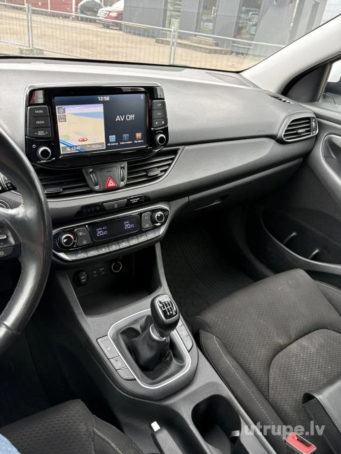 HYUNDAI I30