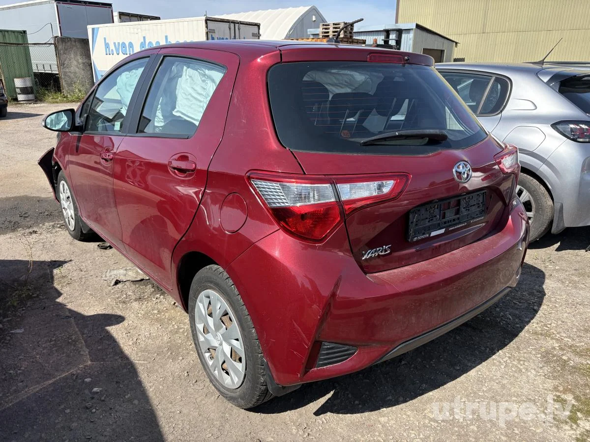 TOYOTA YARIS