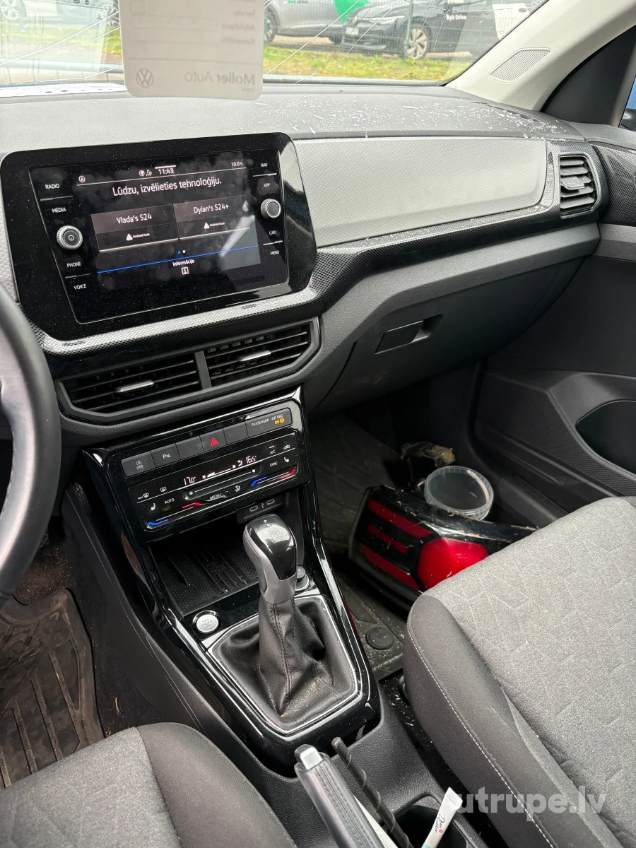 VOLKSWAGEN T-CROSS