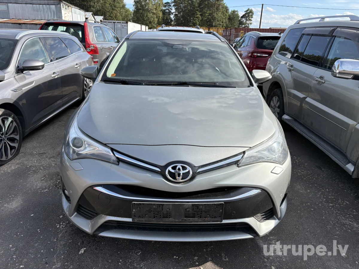 TOYOTA AVENSIS