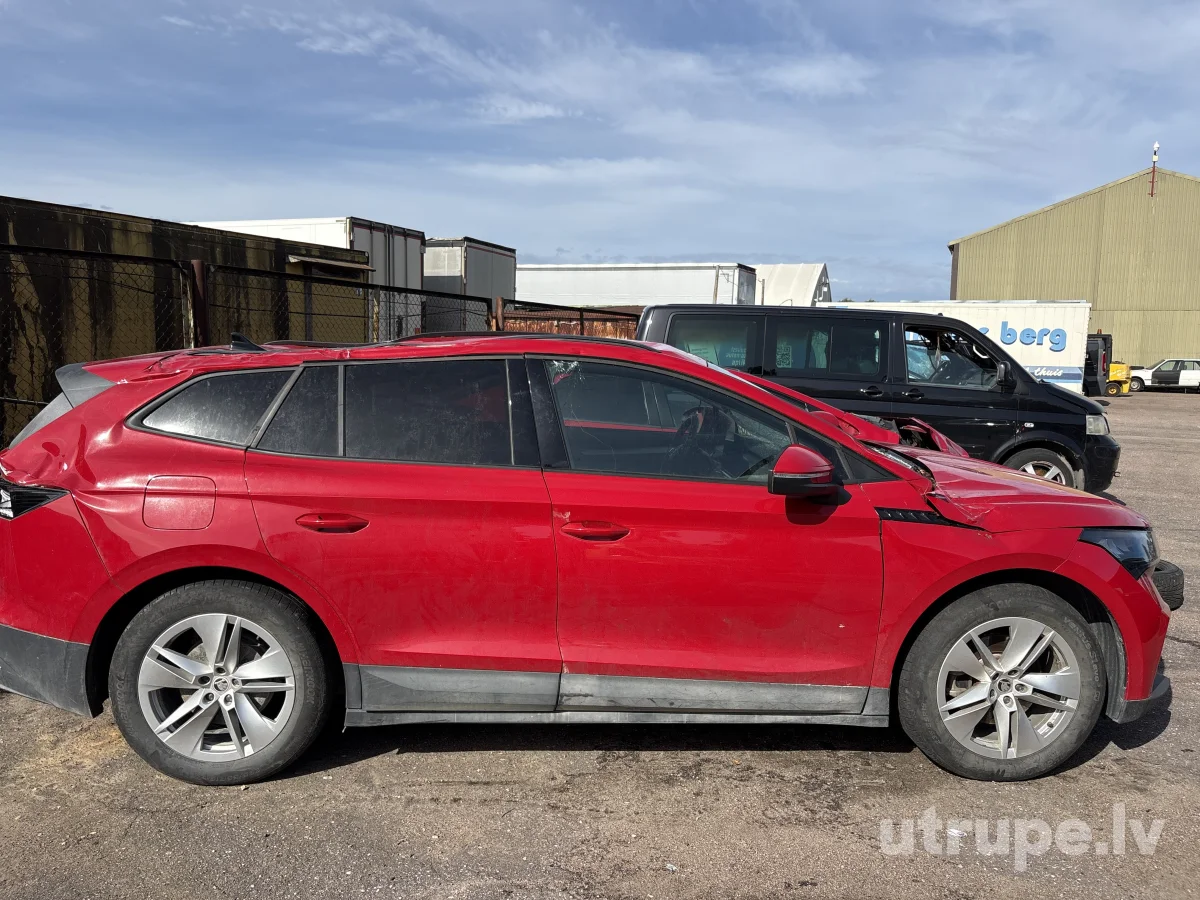 SKODA ENYAQ 60