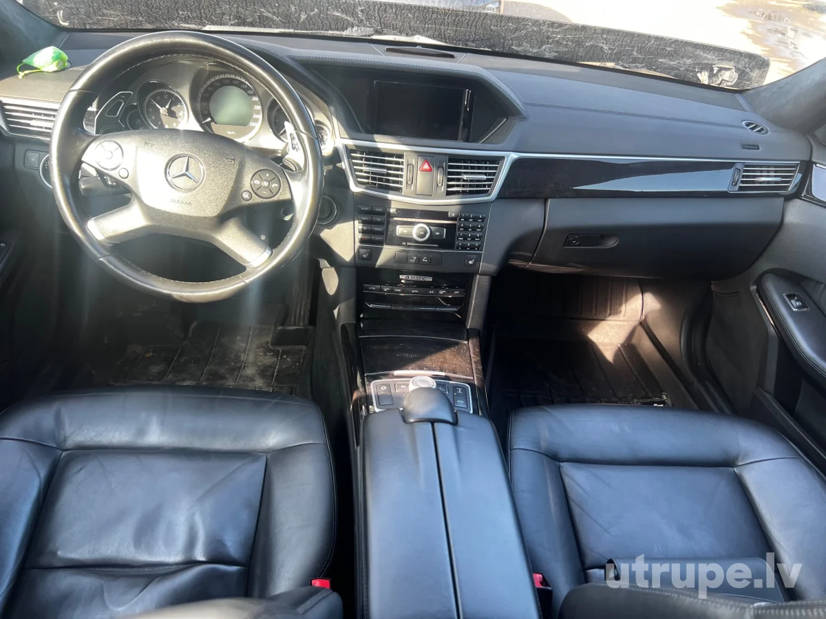 MERCEDES E350