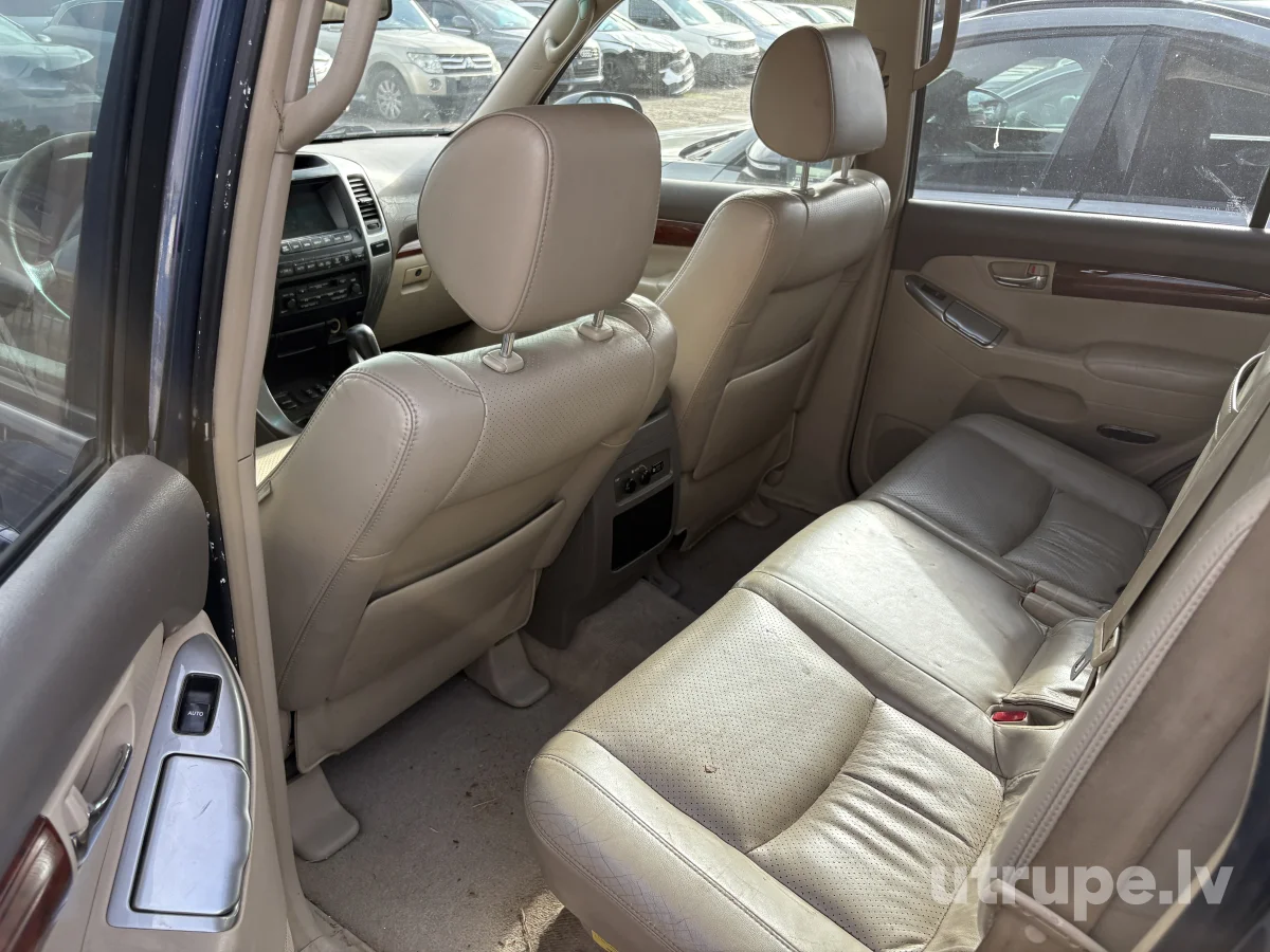 TOYOTA LANDCRUISER