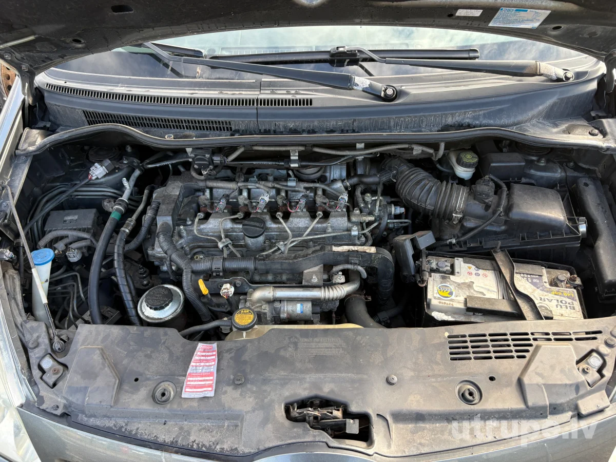 TOYOTA COROLLA VERSO