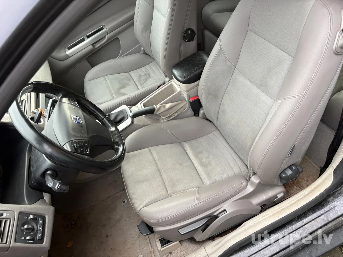 VOLVO C30
