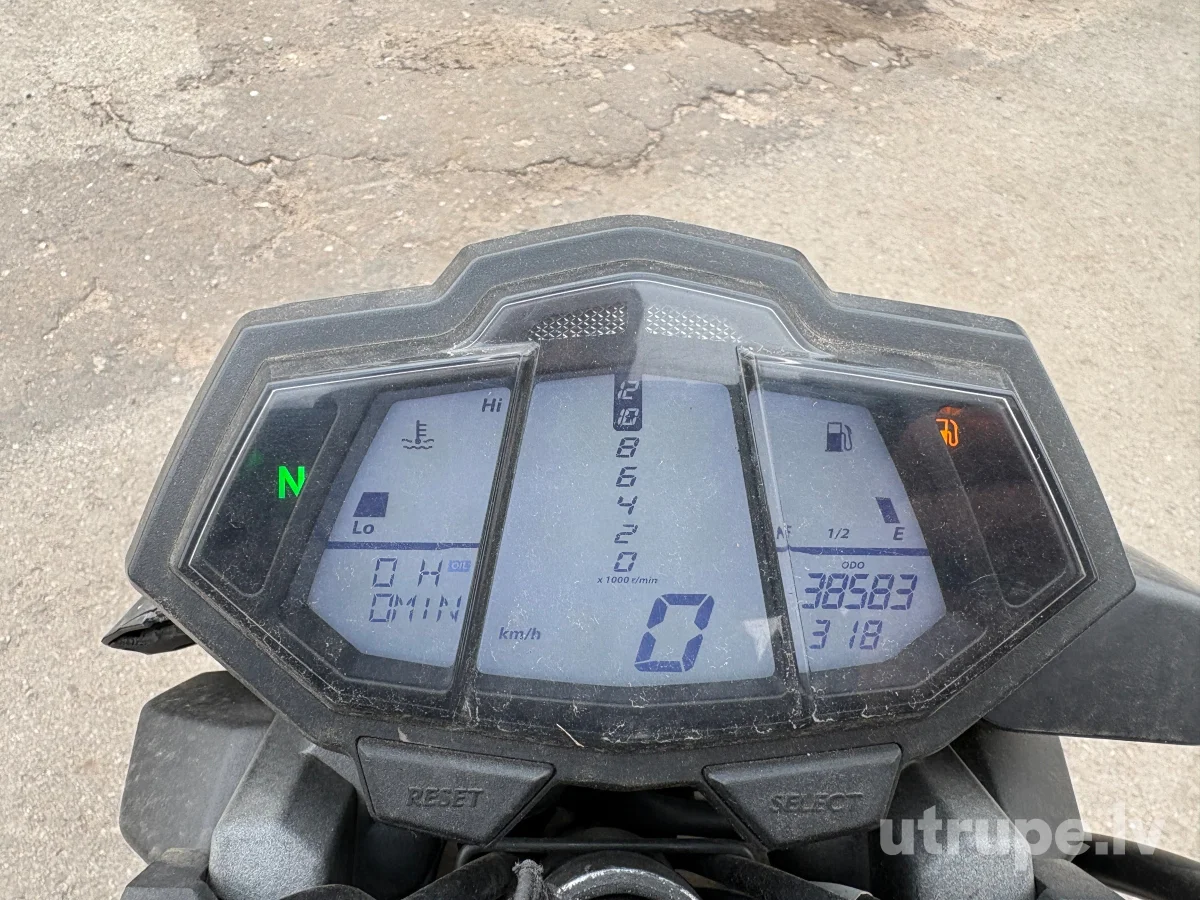 YAMAHA MT 125