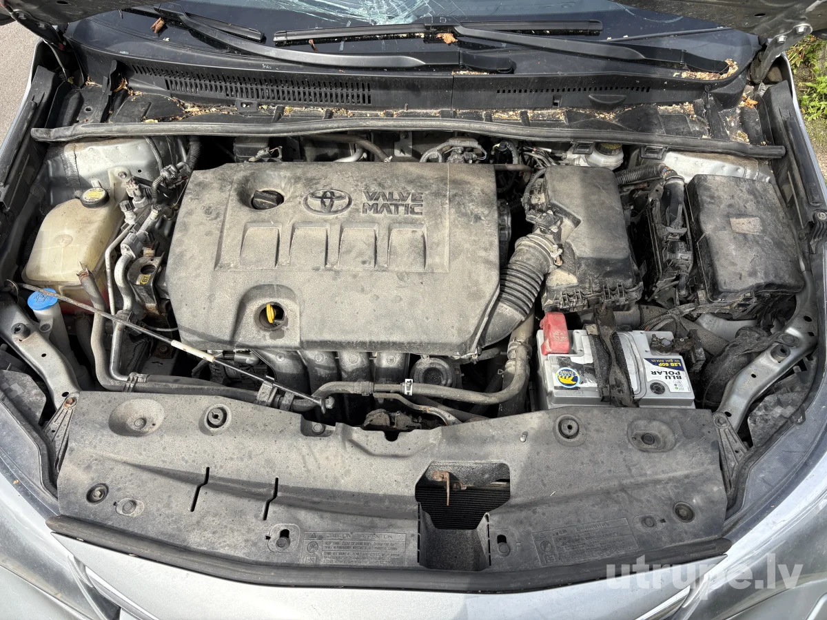 TOYOTA AVENSIS