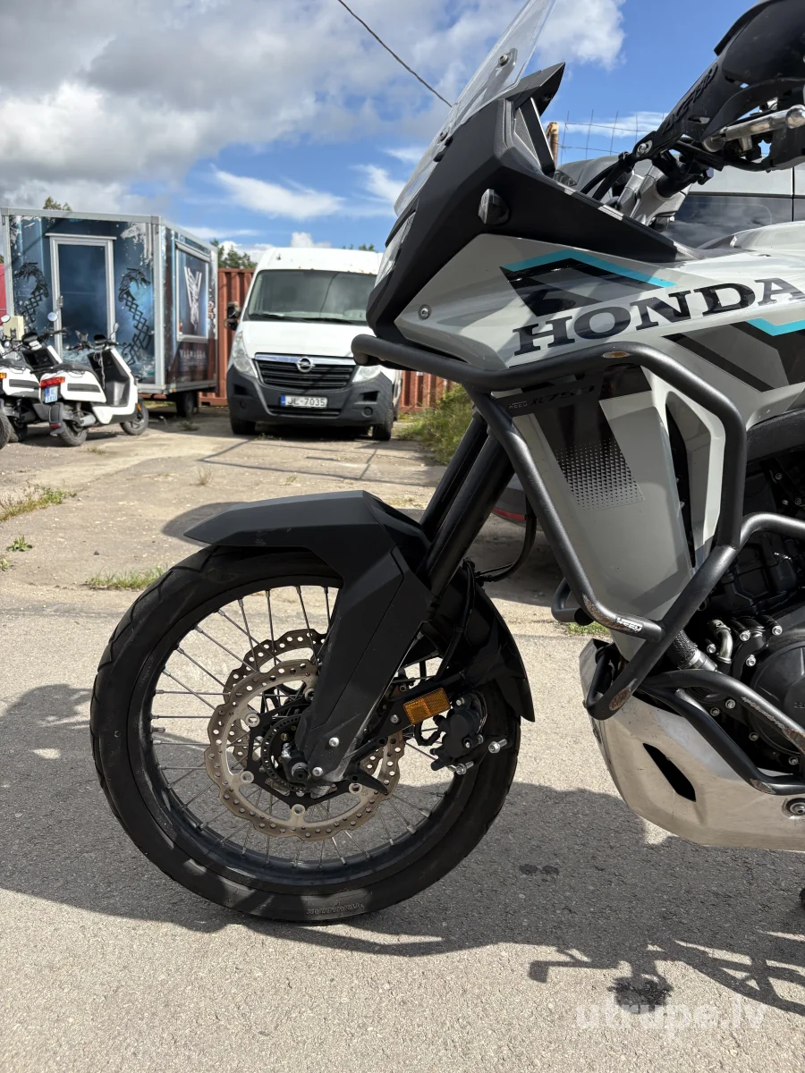 HONDA XL750C