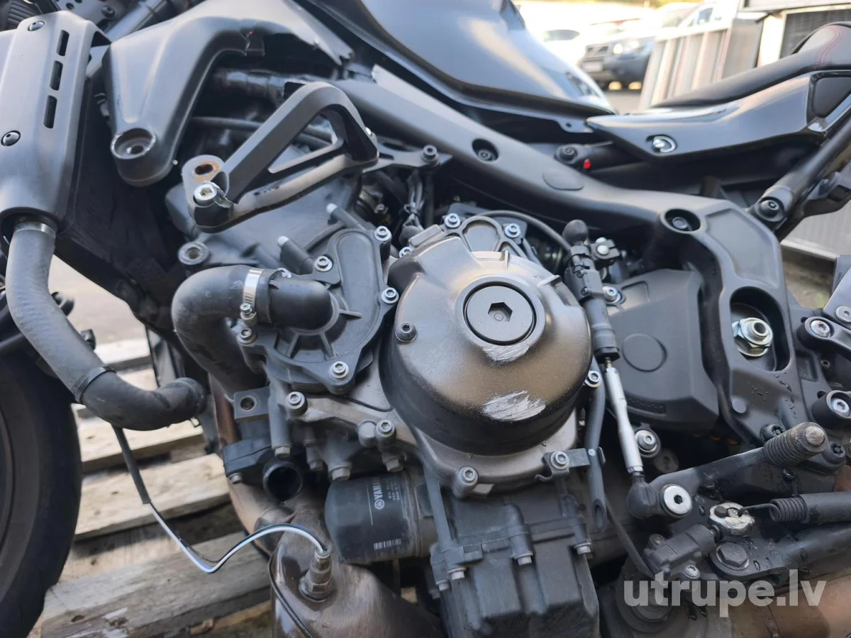 YAMAHA MTM890