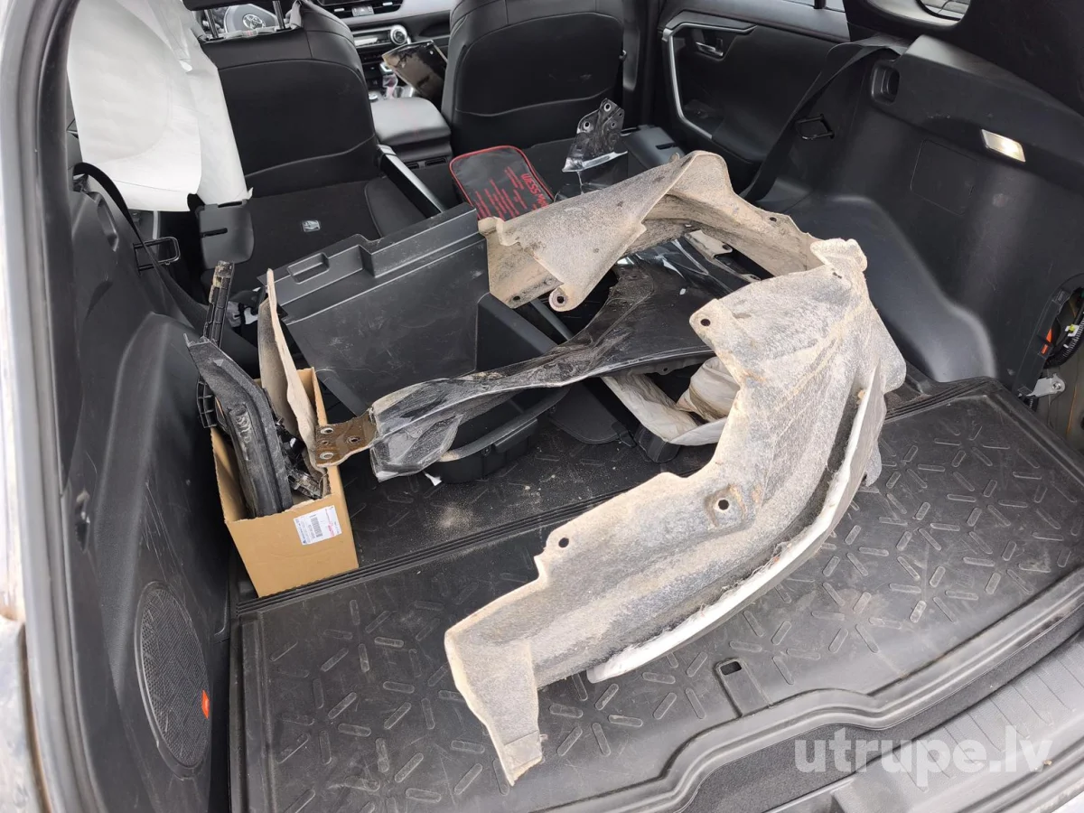TOYOTA RAV 4