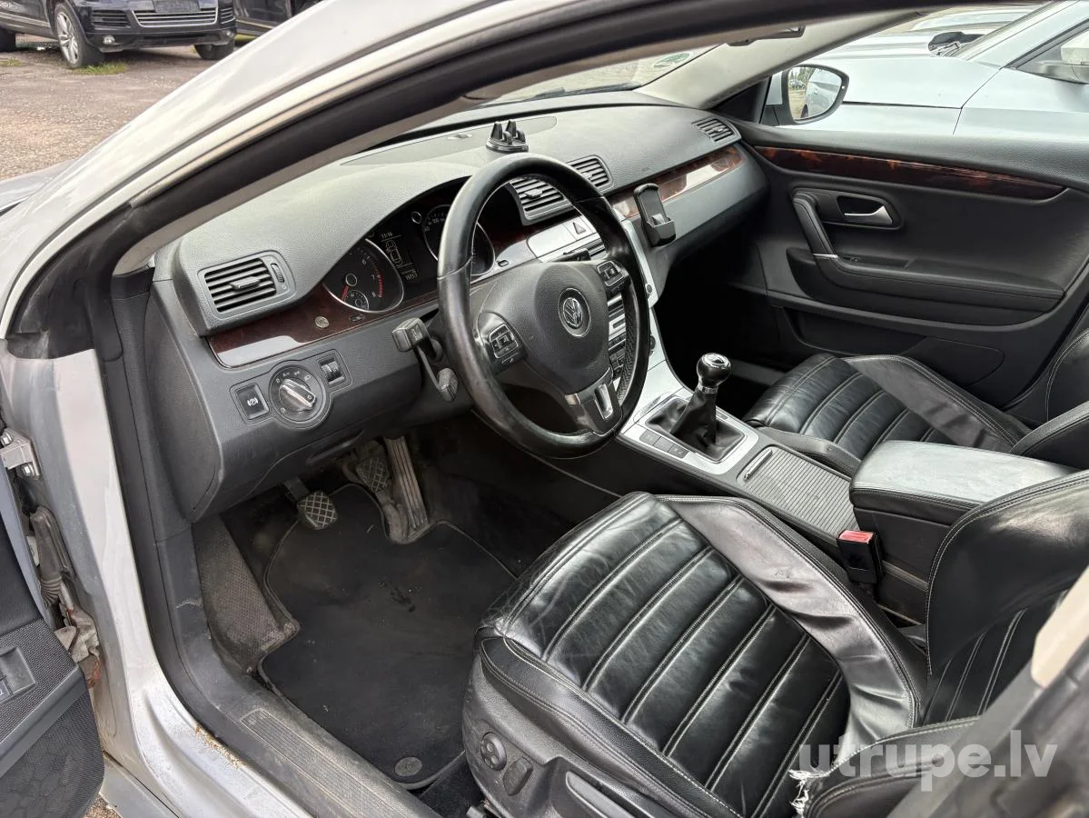 VOLKSWAGEN PASSAT CC
