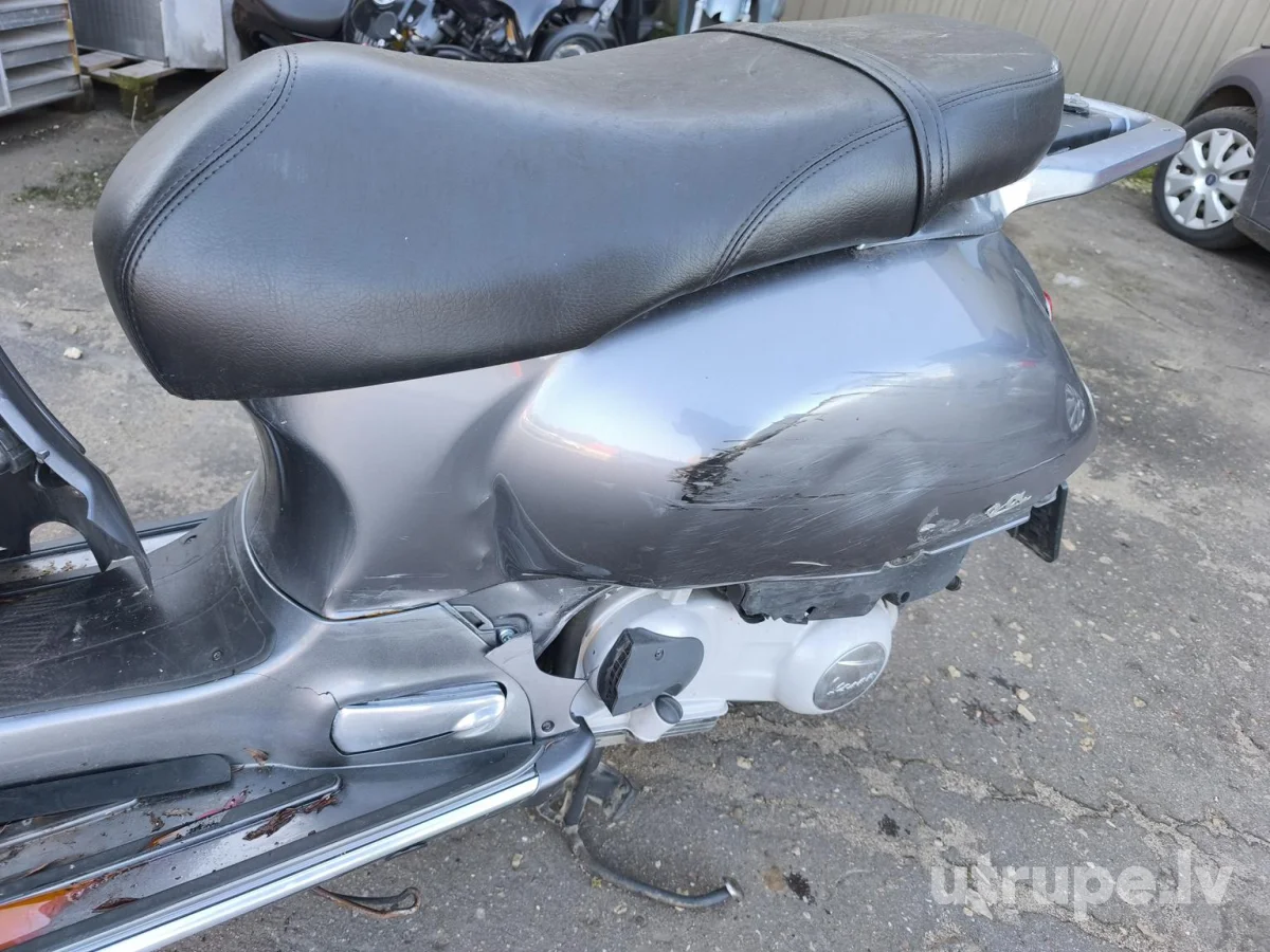 PIAGGIO VESPA GT125