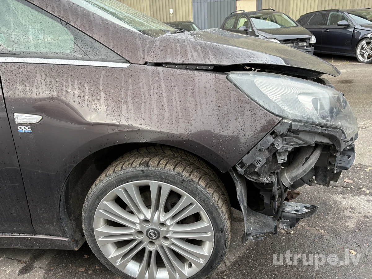 OPEL ZAFIRA TOURER