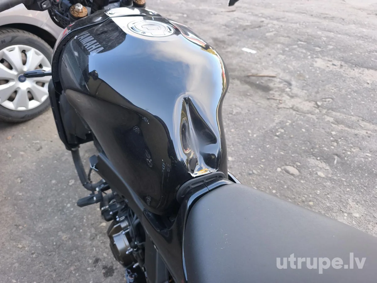 YAMAHA MTM890