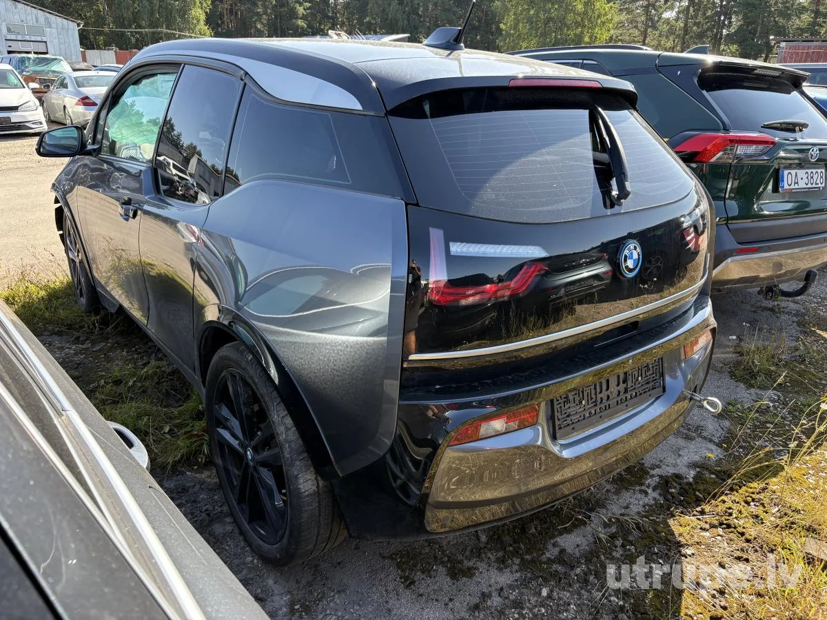 BMW I3