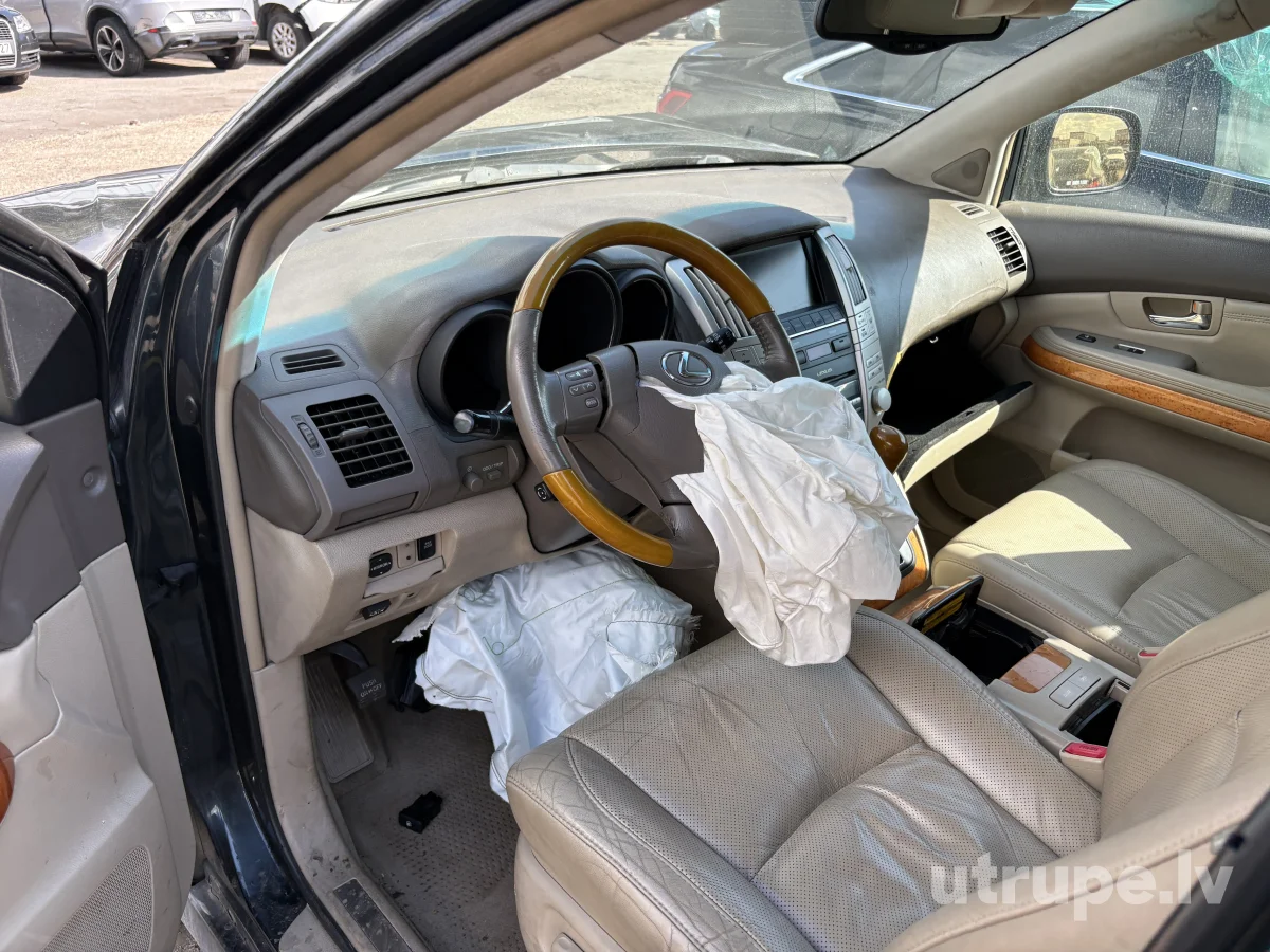LEXUS RX330
