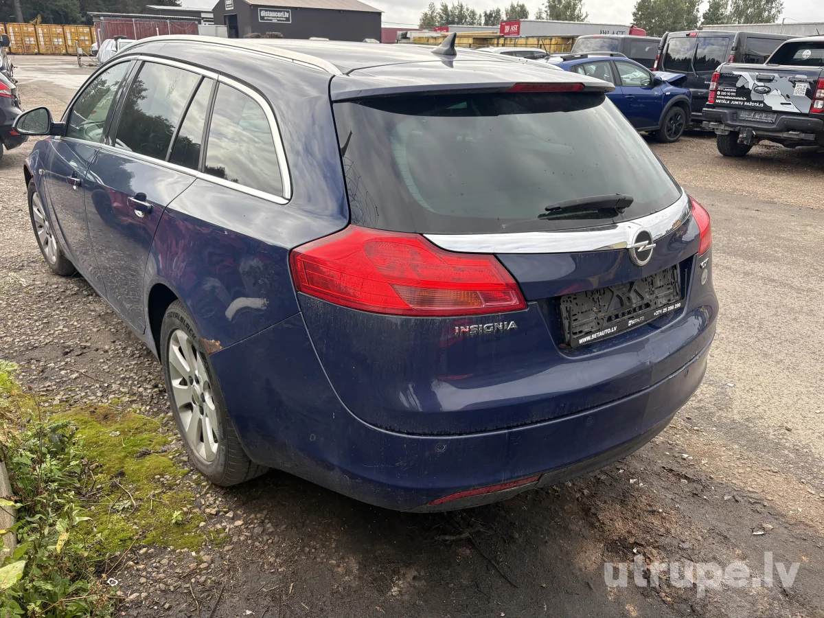 OPEL INSIGNIA