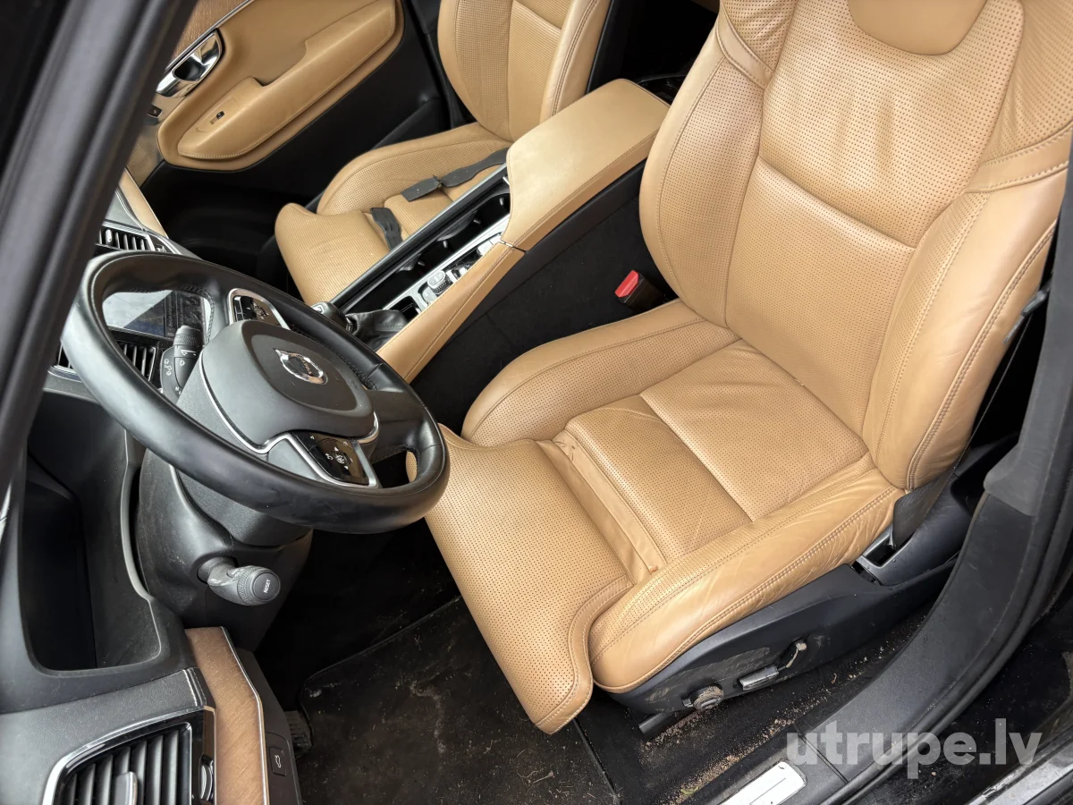 VOLVO XC 90