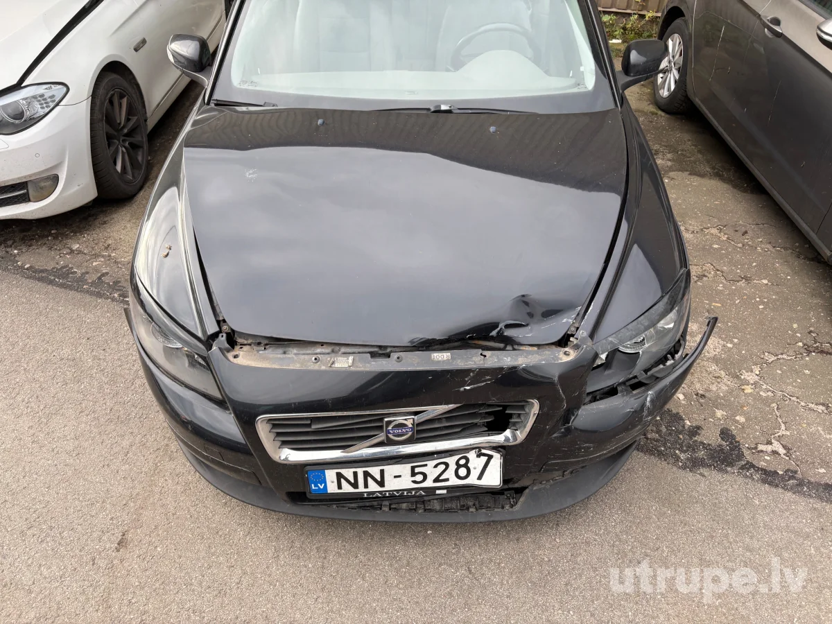 VOLVO C30