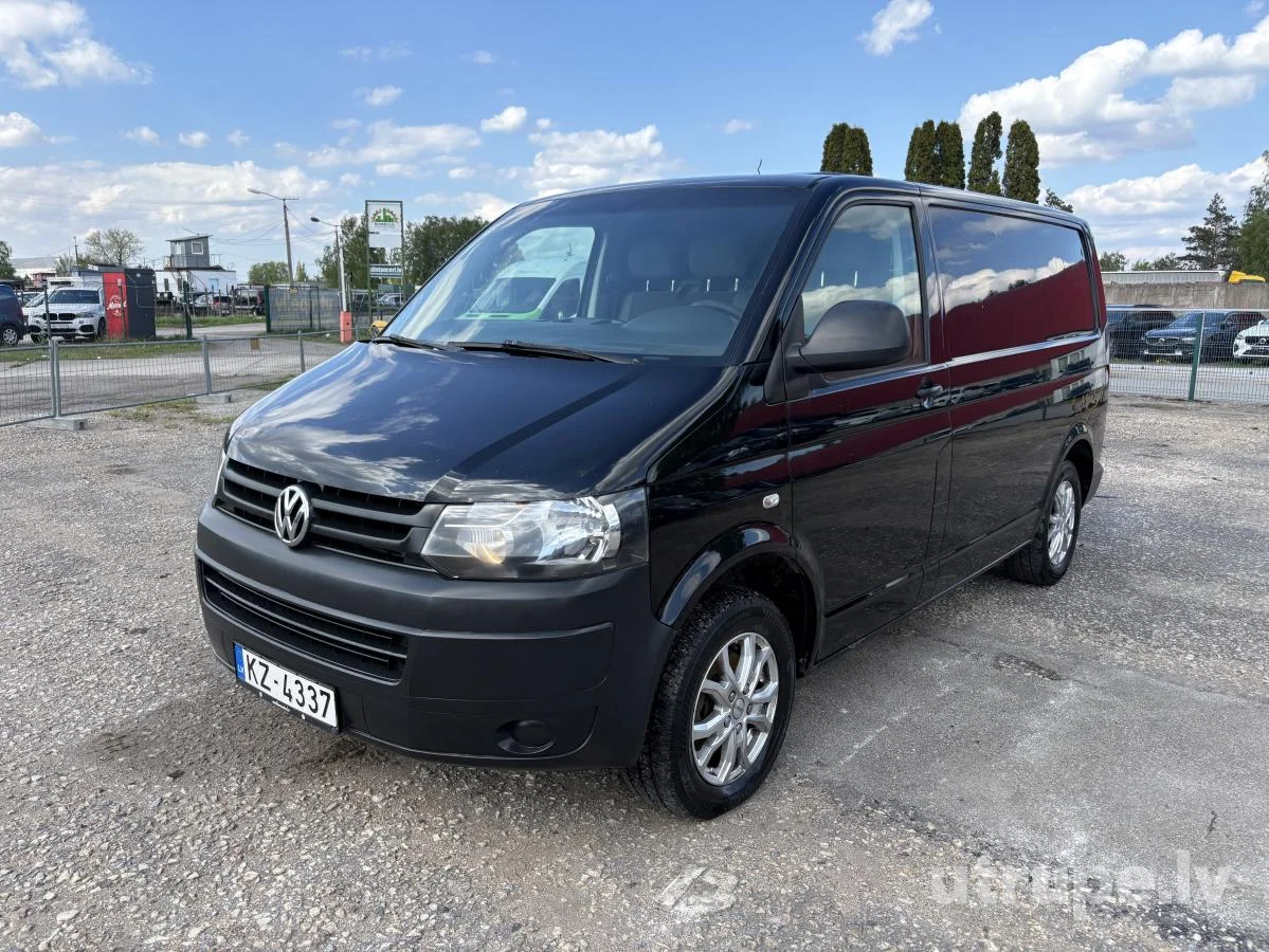 VOLKSWAGEN TRANSPORTER