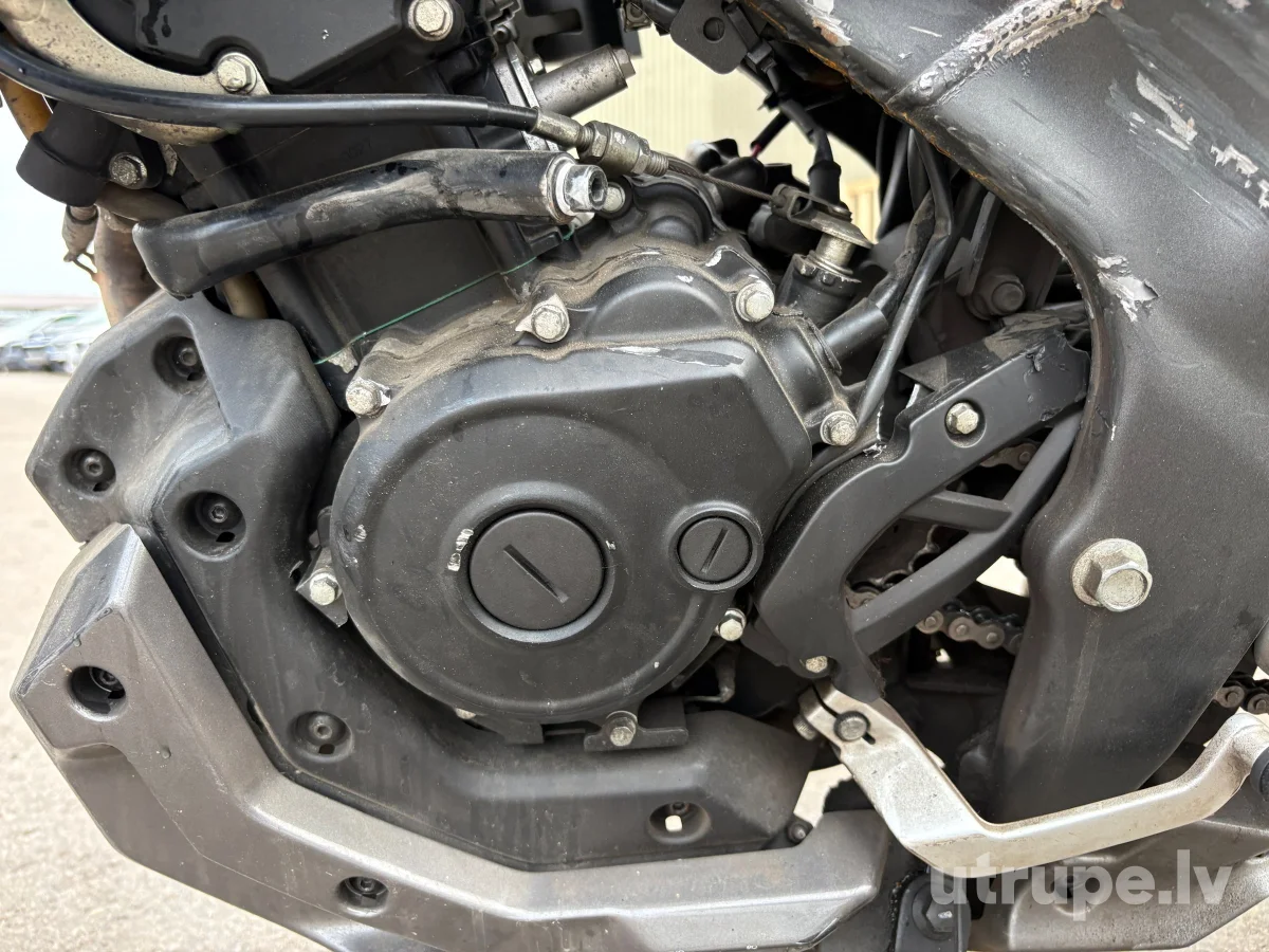 YAMAHA MT 125