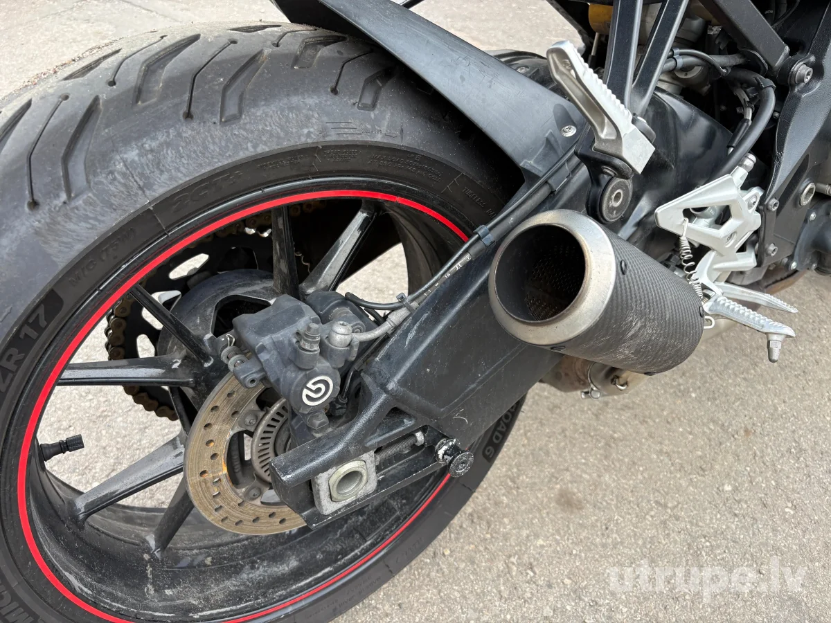BMW S1000R