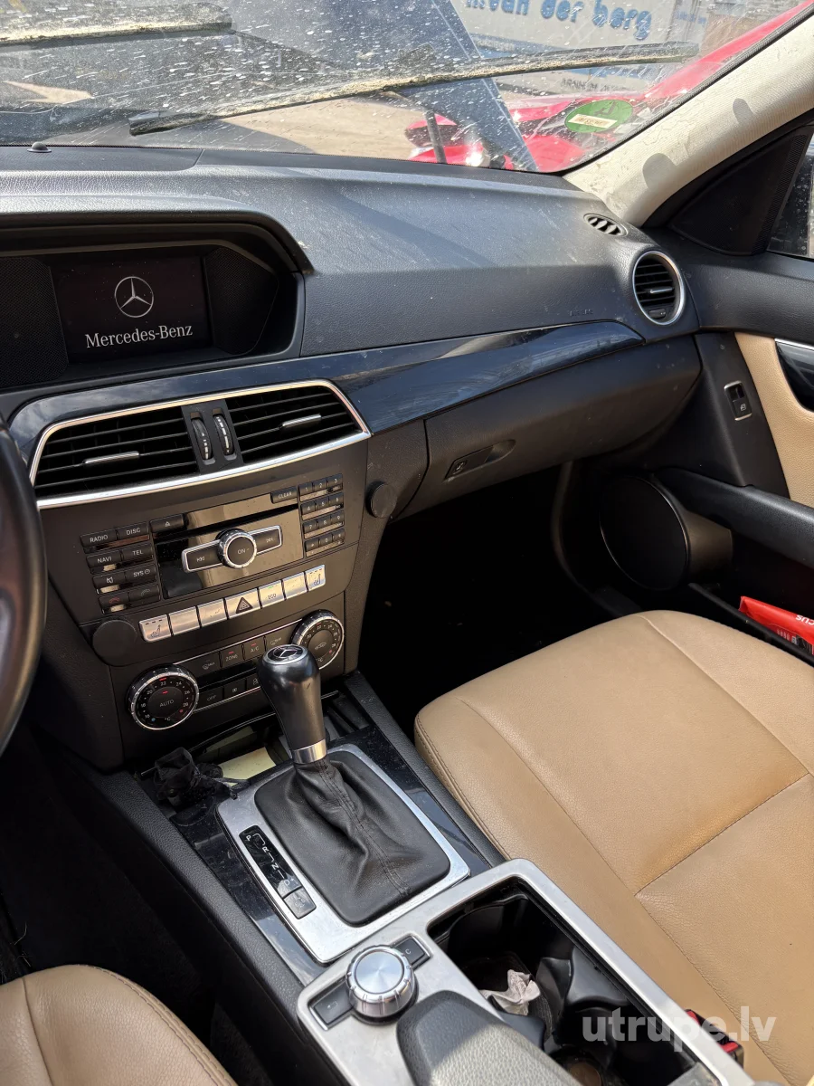 MERCEDES C200
