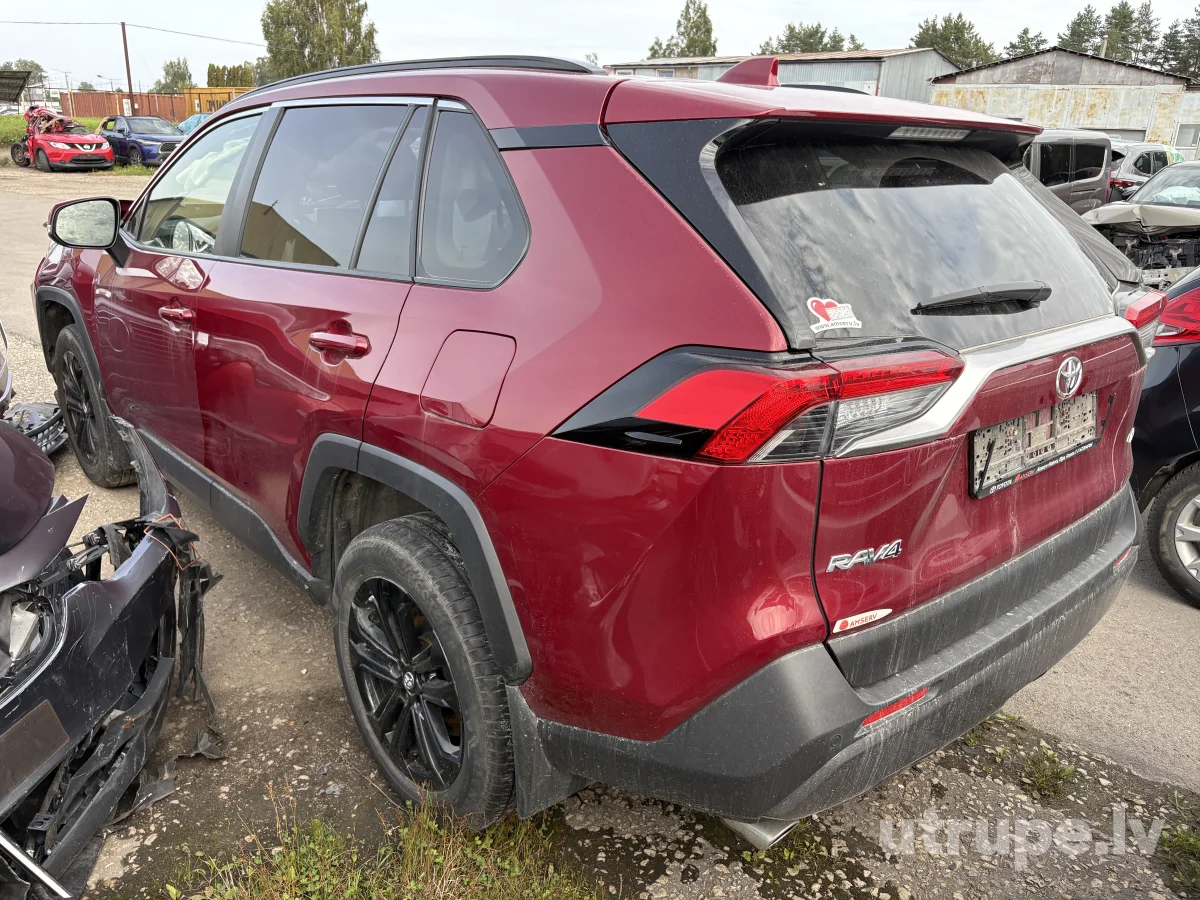 TOYOTA RAV 4
