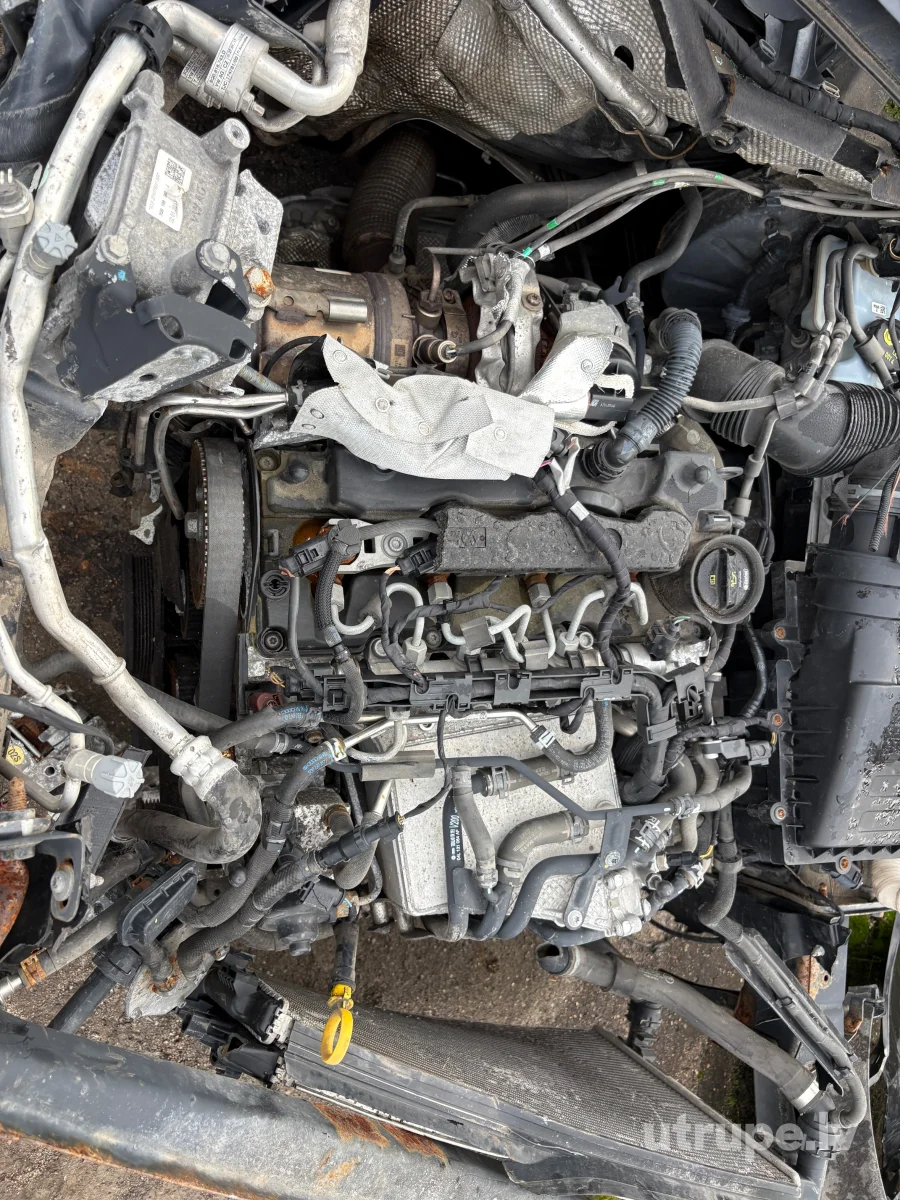VOLKSWAGEN PASSAT (B8)
