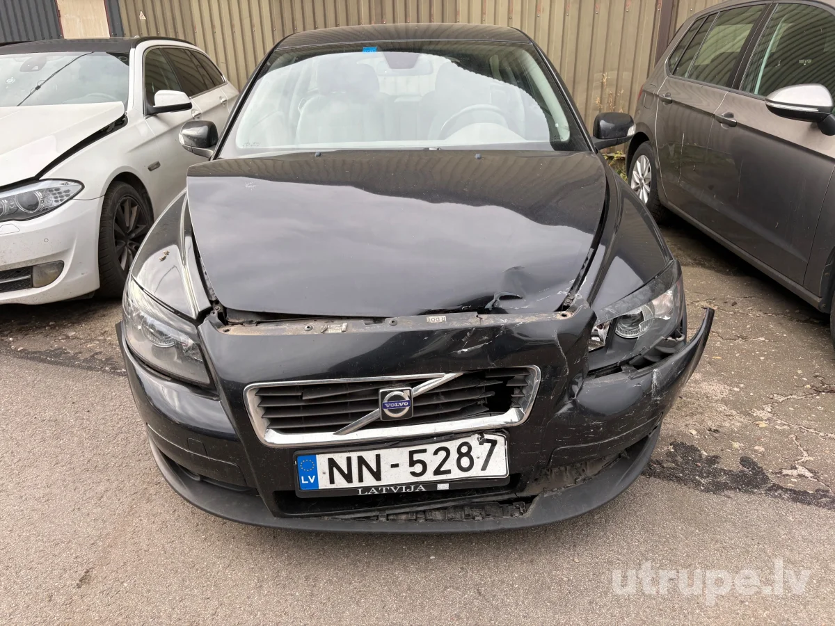 VOLVO C30