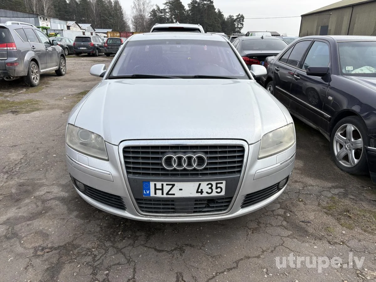 AUDI A8L