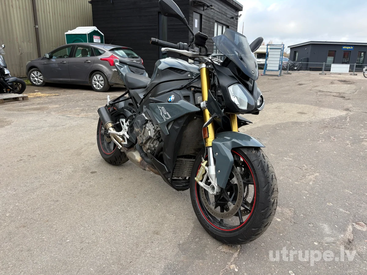 BMW S1000R