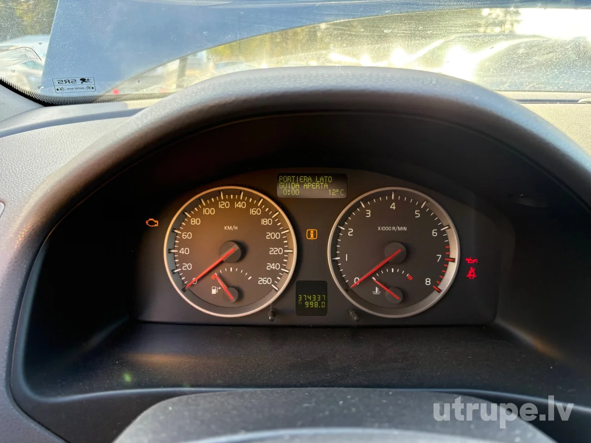 VOLVO S40