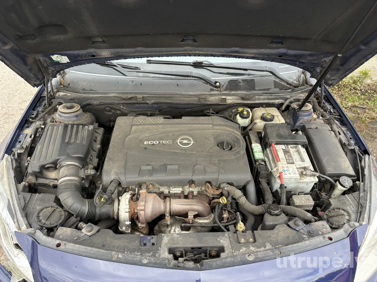 OPEL INSIGNIA