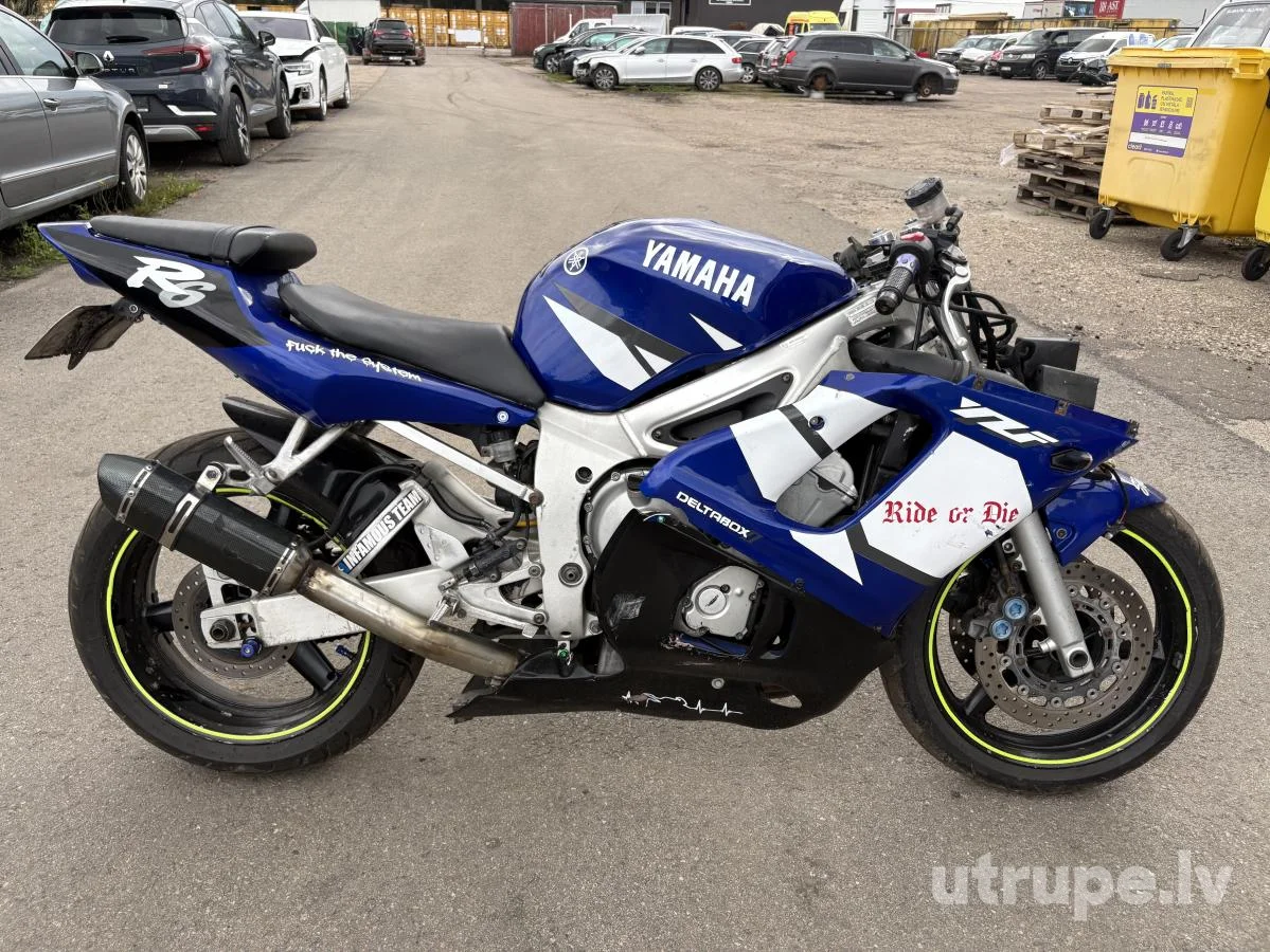 YAMAHA