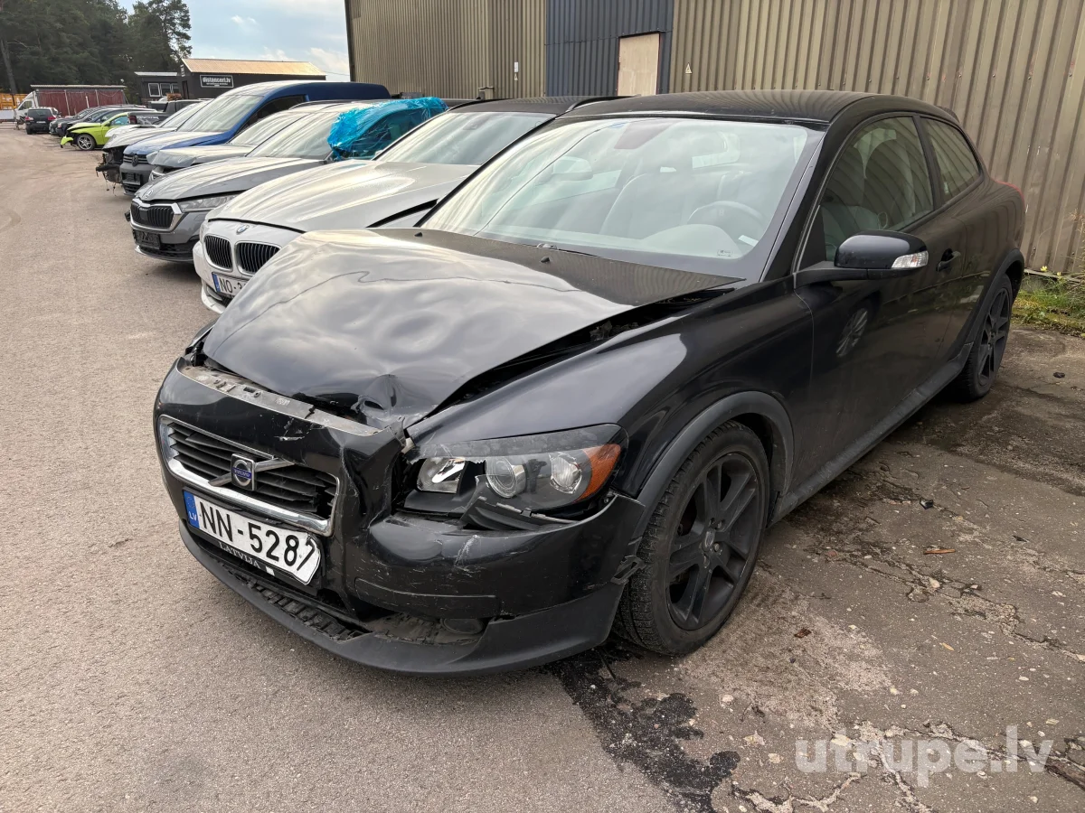 VOLVO C30