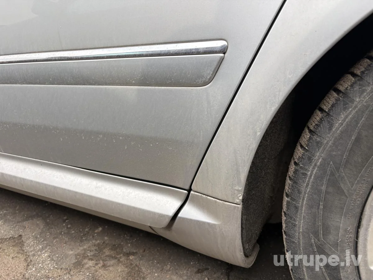 AUDI A8L