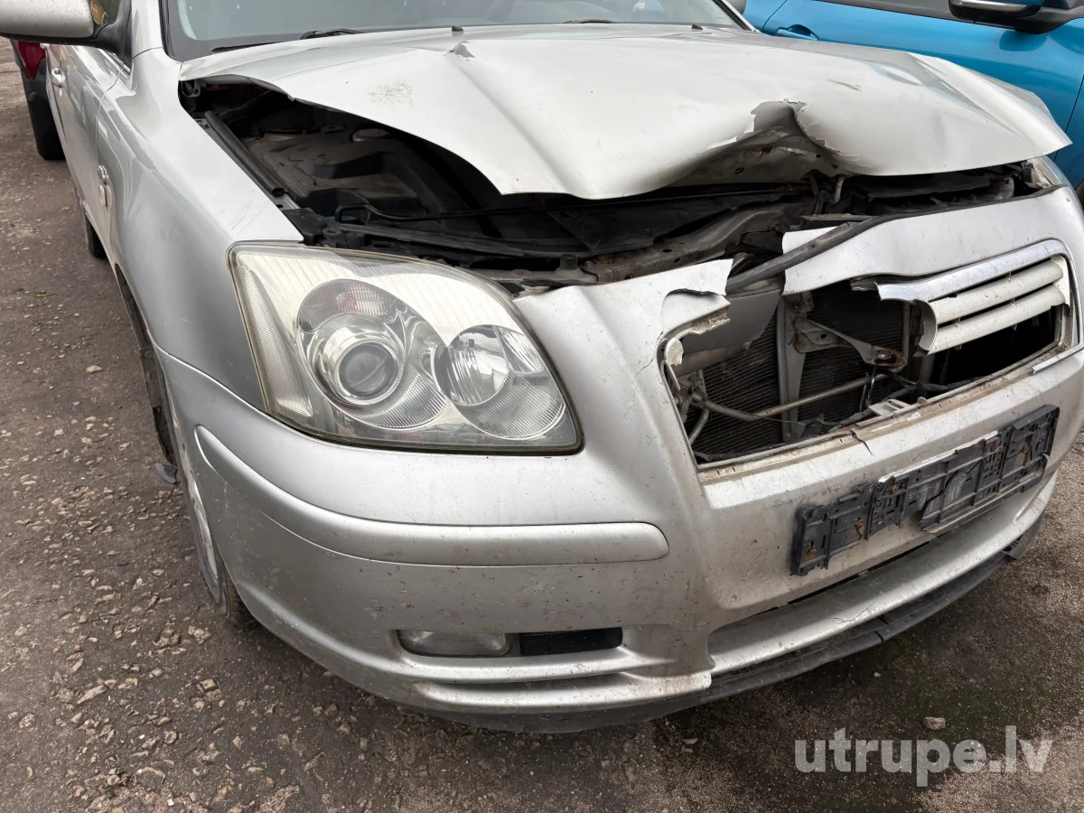 TOYOTA AVENSIS